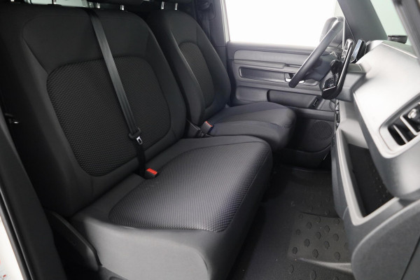 Volkswagen ID. Buzz Cargo 77 kWh Volkswagen ID. Buzz Cargo L1H1 77 kWh | verlengde fabrieksgarantie | Navigatie via App | Trekhaak | Cruise Control | Parkeer pakket | Elektrische achterklep |