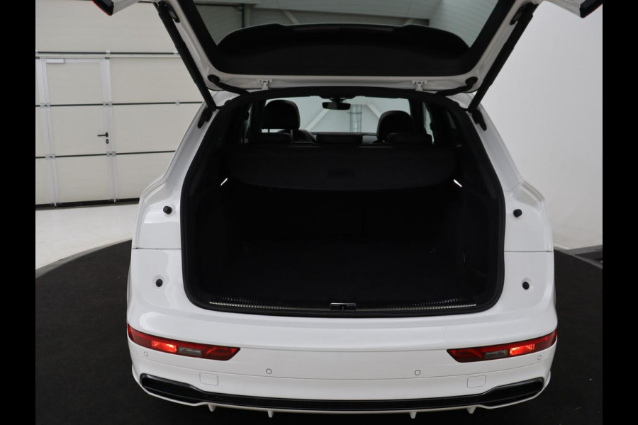 Audi Q5 2.0 TFSI S line | Panoramadak | Stoelverwarming | Virtual Cockpit | Camera | Carplay | Keyless | Side Assist | Full LED | Navigatie | Half leder | Sportstoelen | Parkeerhulp | Cruise control