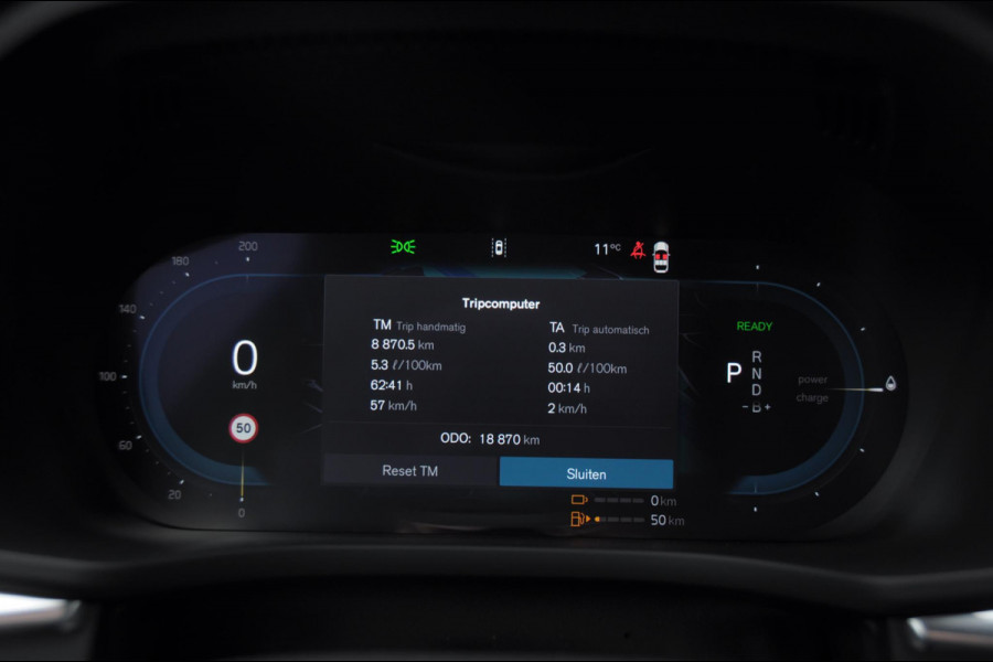 Volvo XC60 T6 350PK Automaat AWD Plus Black Edition Panoramadak/ Elektrisch bedienbare voorstoelen met geheugen/ Stoelverwarming/ Stuurverwarming/ Harman Kardon audio/ 360 Camera/