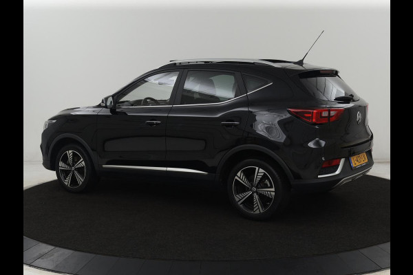 MG ZS EV Luxury 45 kWh | Panoramadak | Leder | Stoelverwarming | Carplay | Adaptive cruise | Camera | Keyless | Full LED | Navigatie