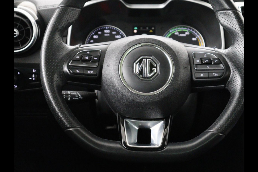 MG ZS EV Luxury 45 kWh | Panoramadak | Leder | Stoelverwarming | Carplay | Adaptive cruise | Camera | Keyless | Full LED | Navigatie