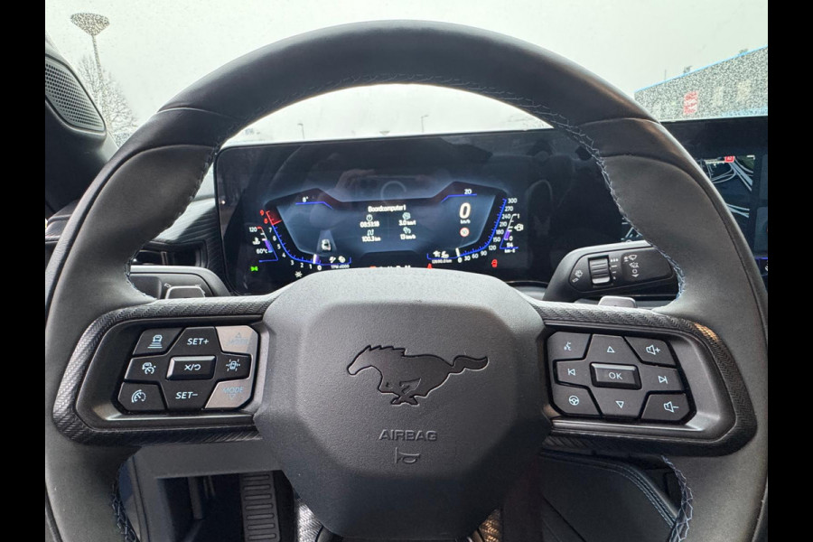 Ford Mustang Fastback GT 5.0 V8 Dark Horse Carbon B&O