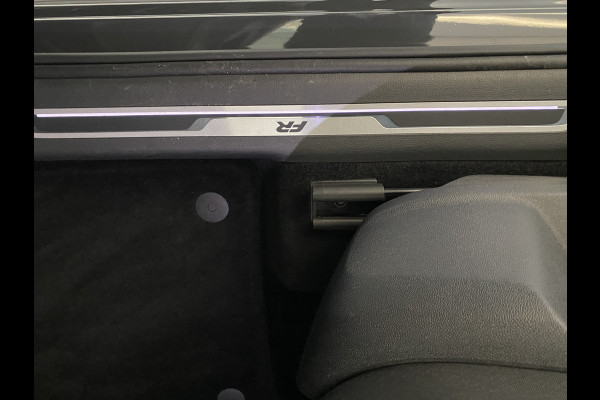 Seat Tarraco 1.4 TSI e-Hybrid PHEV FR Panoramadak / Trekhaak /Apple carplay-Android