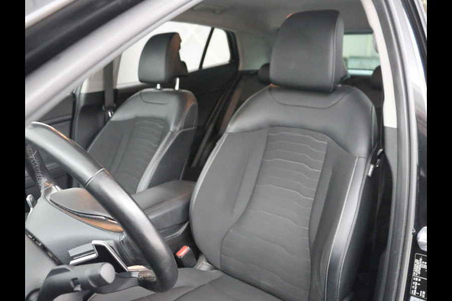 Kia Sportage 1.6 T-GDi Plug-in Hybrid AWD DynamicPlusLine | Stoelverwarming | Adaptive cruise | Matrix LED | 19'' | Camera | Half leder | Carplay | Keyless | Stuurverwarming | Navigatie | PHEV