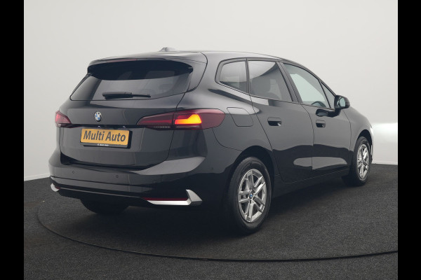 BMW 2 Serie Active Tourer 218i Executive 136pk Dealer O.H | Widescreen Navi | Camera | Voorstoelen Verwarmd | Apple Carplay | LED Koplampen | Navigatie | DAB | Cruise Control |