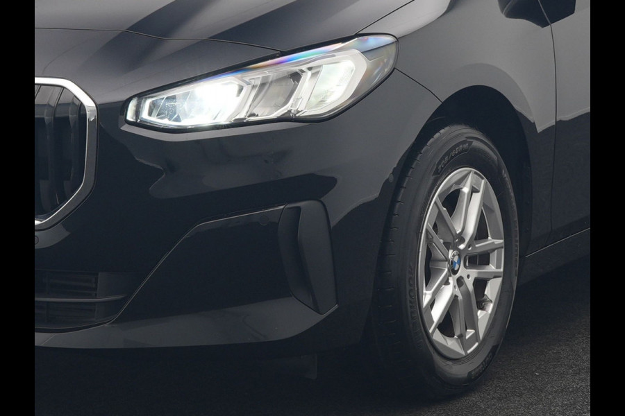 BMW 2 Serie Active Tourer 218i Executive 136pk Dealer O.H | Widescreen Navi | Camera | Voorstoelen Verwarmd | Apple Carplay | LED Koplampen | Navigatie | DAB | Cruise Control |