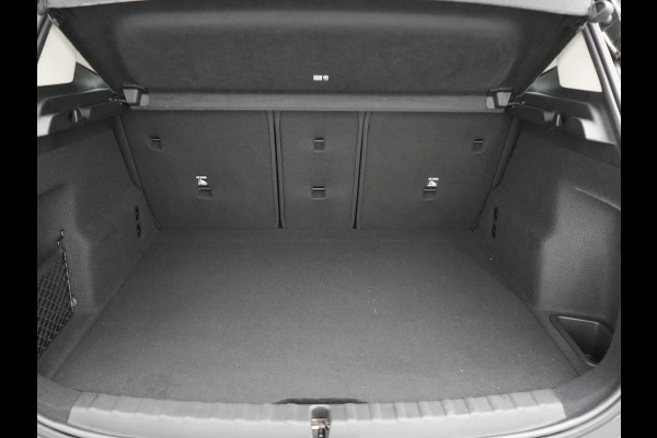 BMW 2 Serie Active Tourer 218i Executive 136pk Dealer O.H | Widescreen Navi | Camera | Voorstoelen Verwarmd | Apple Carplay | LED Koplampen | Navigatie | DAB | Cruise Control |