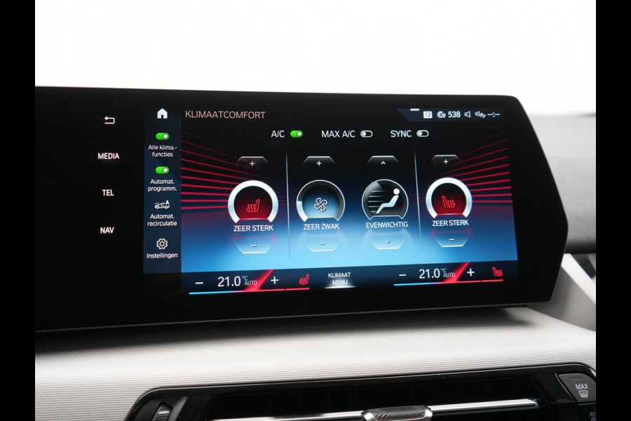 BMW 2 Serie Active Tourer 218i Executive 136pk Dealer O.H | Widescreen Navi | Camera | Voorstoelen Verwarmd | Apple Carplay | LED Koplampen | Navigatie | DAB | Cruise Control |