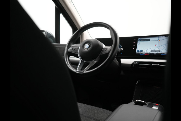 BMW 2 Serie Active Tourer 218i Executive 136pk Dealer O.H | Widescreen Navi | Camera | Voorstoelen Verwarmd | Apple Carplay | LED Koplampen | Navigatie | DAB | Cruise Control |