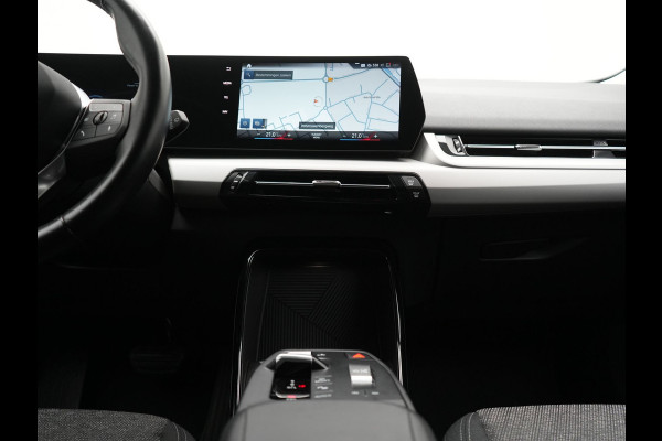 BMW 2 Serie Active Tourer 218i Executive 136pk Dealer O.H | Widescreen Navi | Camera | Voorstoelen Verwarmd | Apple Carplay | LED Koplampen | Navigatie | DAB | Cruise Control |