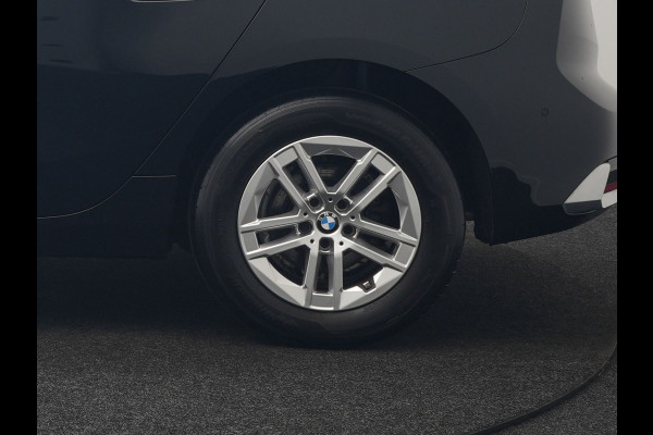 BMW 2 Serie Active Tourer 218i Executive 136pk Dealer O.H | Widescreen Navi | Camera | Voorstoelen Verwarmd | Apple Carplay | LED Koplampen | Navigatie | DAB | Cruise Control |