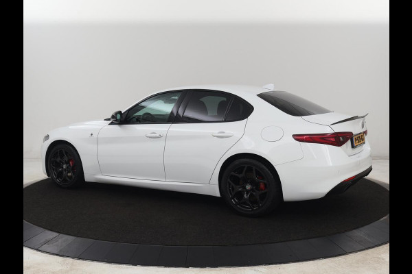 Alfa Romeo Giulia 2.0T Sprint | Leder | Adaptive cruise | Stoel & stuurverwarming | Trekhaak | Camera | Sportstoelen | Keyless | Carplay | Bi-Xenon | Climate control | Navigatie