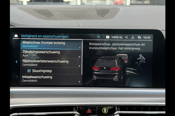 BMW X5 xDrive45e High Executive M Sport Pakket Automaat / Panoramadak / Active Steering / Trekhaak / Head-Up Display / Comfortstoelen / Laserlight / Driving Assistant Professional / 21 Inch / Luchtvering / Hifi / Craftedclarity / Shadow Line / M Sportremsysteem