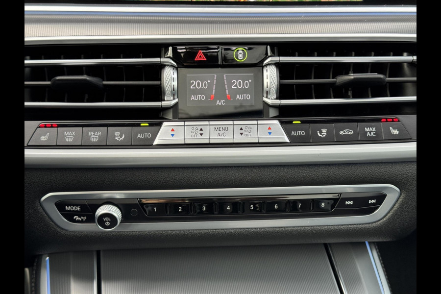 BMW X5 xDrive45e High Executive M Sport Pakket Automaat / Panoramadak / Active Steering / Trekhaak / Head-Up Display / Comfortstoelen / Laserlight / Driving Assistant Professional / 21 Inch / Luchtvering / Hifi / Craftedclarity / Shadow Line / M Sportremsysteem