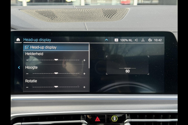 BMW X5 xDrive45e High Executive M Sport Pakket Automaat / Panoramadak / Active Steering / Trekhaak / Head-Up Display / Comfortstoelen / Laserlight / Driving Assistant Professional / 21 Inch / Luchtvering / Hifi / Craftedclarity / Shadow Line / M Sportremsysteem