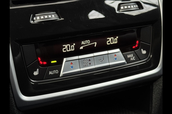 BMW X5 xDrive45e High Executive M Sport Pakket Automaat / Panoramadak / Active Steering / Trekhaak / Head-Up Display / Comfortstoelen / Laserlight / Driving Assistant Professional / 21 Inch / Luchtvering / Hifi / Craftedclarity / Shadow Line / M Sportremsysteem