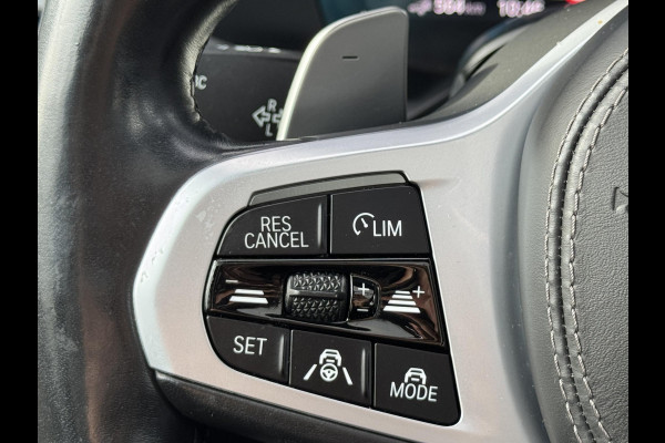 BMW X5 xDrive45e High Executive M Sport Pakket Automaat / Panoramadak / Active Steering / Trekhaak / Head-Up Display / Comfortstoelen / Laserlight / Driving Assistant Professional / 21 Inch / Luchtvering / Hifi / Craftedclarity / Shadow Line / M Sportremsysteem