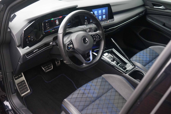 Volkswagen Golf 8R R 4Motion 320PK