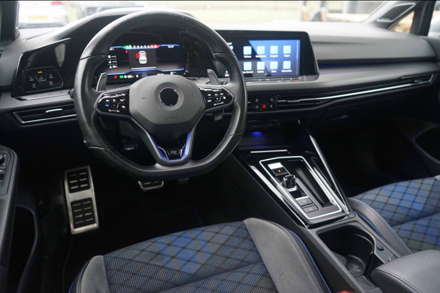 Volkswagen Golf 8R R 4Motion 320PK