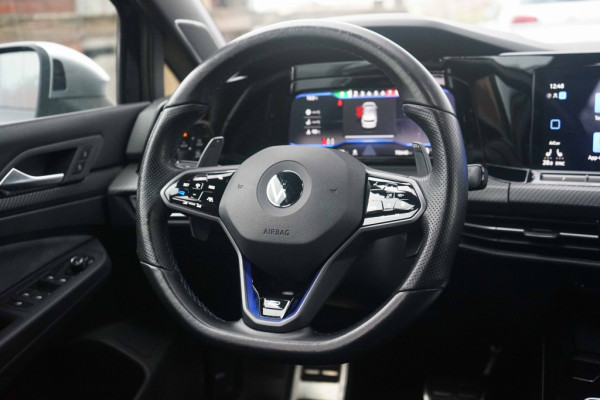 Volkswagen Golf 8R R 4Motion 320PK