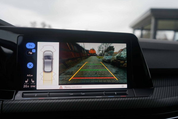 Volkswagen Golf 8R R 4Motion 320PK