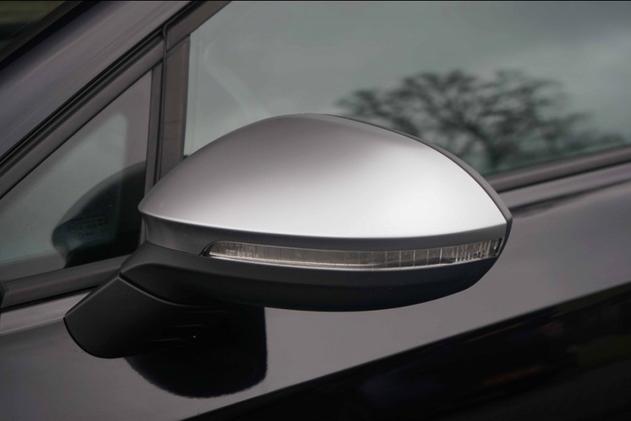 Volkswagen Golf 8R R 4Motion 320PK