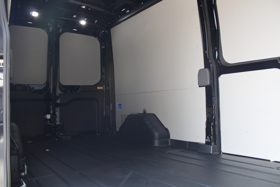 Ford Transit 350 2.0 TDCI L3H2 Trend 130pk - Facelift - 2x Schuifdeur - 360 Camera - Trekhaak - ACC - Stoel & Stoelverwarming - Blind Spot -