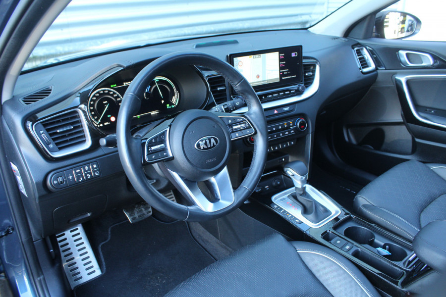 Kia Xceed 1.6 GDi 141pk PHEV ExecutiveLine DCT6 Panoramadak Clima Cruise Navi Camera 18"LMV Leder Afn. Trekhaak