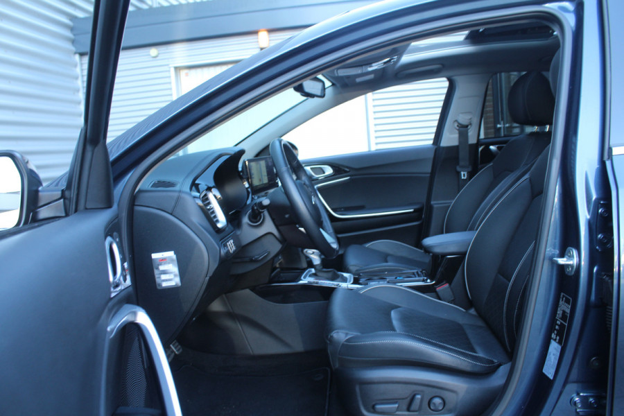 Kia Xceed 1.6 GDi 141pk PHEV ExecutiveLine DCT6 Panoramadak Clima Cruise Navi Camera 18"LMV Leder Afn. Trekhaak