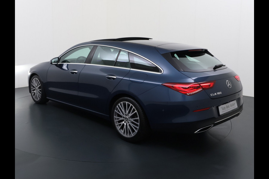 Mercedes-Benz CLA-Klasse 180 Shooting Brake Luxury // Panoramadak // Distronic // Memory // MultiBeam LED // Camera // Sfeerverlichting // Keyless