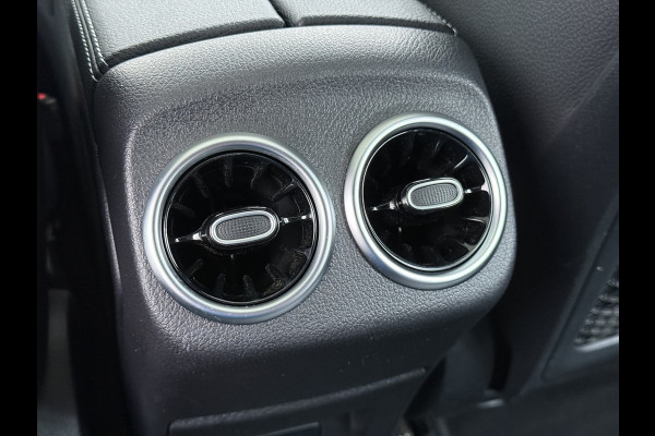 Mercedes-Benz CLA-Klasse 180 Shooting Brake Luxury // Panoramadak // Distronic // Memory // MultiBeam LED // Camera // Sfeerverlichting // Keyless