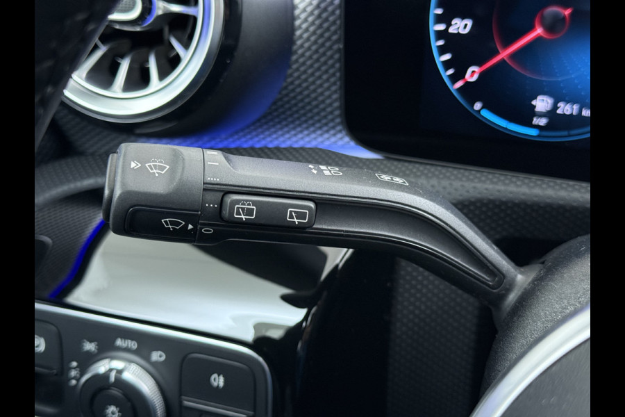 Mercedes-Benz CLA-Klasse 180 Shooting Brake Luxury // Panoramadak // Distronic // Memory // MultiBeam LED // Camera // Sfeerverlichting // Keyless