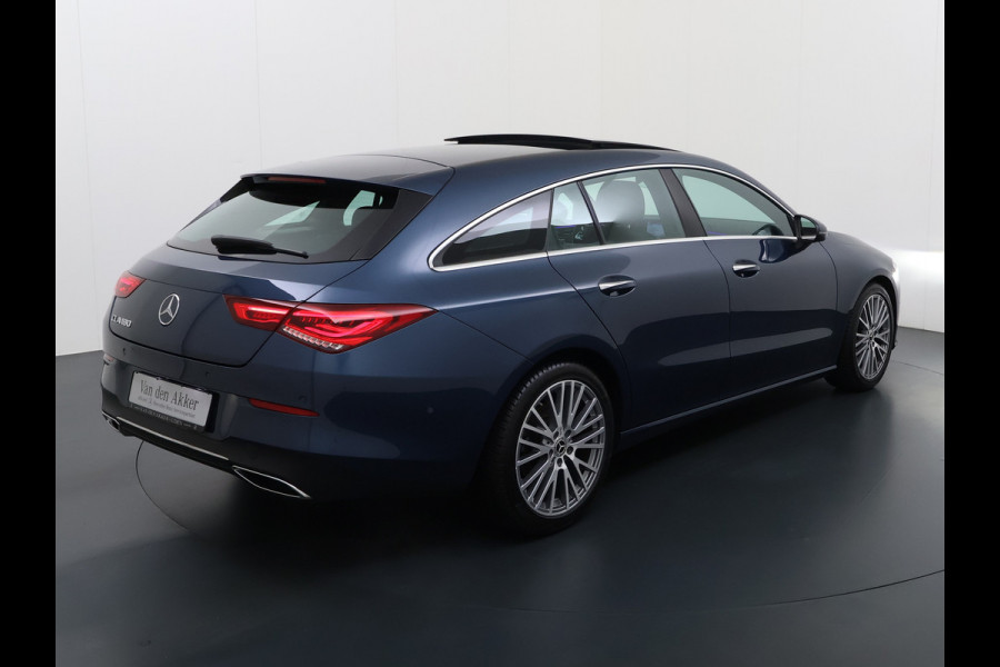 Mercedes-Benz CLA-Klasse 180 Shooting Brake Luxury // Panoramadak // Distronic // Memory // MultiBeam LED // Camera // Sfeerverlichting // Keyless