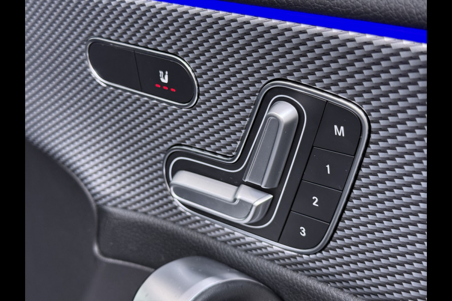 Mercedes-Benz CLA-Klasse 180 Shooting Brake Luxury // Panoramadak // Distronic // Memory // MultiBeam LED // Camera // Sfeerverlichting // Keyless