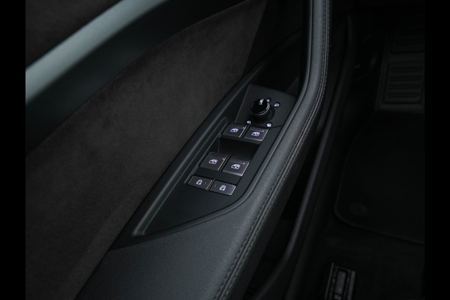 Audi e-tron 55 Quattro Business edition Plus 95 kWh (3-Fase11 kW) {SOH-88%} (INCL-BTW) *HEATPUMP | PANO | LEATHER | ADAPTIVE-CRUISE | FULL-LED | DIGI-COCKPIT | KEYLESS | MEMORY-PACK | CAMERA | NAVI-FULLMAP | SHIFTPADDLES | DAB+ | COMFORTSEATS | 20''ALU*