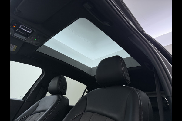 Volkswagen ID.3 First Max 58kWh Soh91% Pano-dak Adap.Cruise Camera Elektr.Sport-Stoel+Verwarmd PDC Apple Carplay Android Ergo Active-Stoel Navi- SOH 91% Lmv Privacy Glas Keyless Advanced Led-Achterlicht dynamisch Matrix Led Origineel Nederlandse Auto Zeer compleet Nieuwprijs €49.176,-