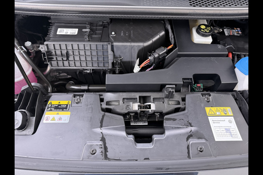 Volkswagen ID.3 First Max 58kWh Soh91% Pano-dak Adap.Cruise Camera Elektr.Sport-Stoel+Verwarmd PDC Apple Carplay Android Ergo Active-Stoel Navi- SOH 91% Lmv Privacy Glas Keyless Advanced Led-Achterlicht dynamisch Matrix Led Origineel Nederlandse Auto Zeer compleet Nieuwprijs €49.176,-