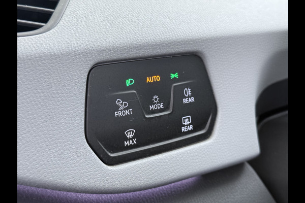 Volkswagen ID.3 First Max 58kWh Soh91% Pano-dak Adap.Cruise Camera Elektr.Sport-Stoel+Verwarmd PDC Apple Carplay Android Ergo Active-Stoel Navi- SOH 91% Lmv Privacy Glas Keyless Advanced Led-Achterlicht dynamisch Matrix Led Origineel Nederlandse Auto Zeer compleet Nieuwprijs €49.176,-