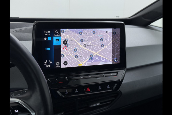 Volkswagen ID.3 First Max 58kWh Soh91% Pano-dak Adap.Cruise Camera Elektr.Sport-Stoel+Verwarmd PDC Apple Carplay Android Ergo Active-Stoel Navi- SOH 91% Lmv Privacy Glas Keyless Advanced Led-Achterlicht dynamisch Matrix Led Origineel Nederlandse Auto Zeer compleet Nieuwprijs €49.176,-