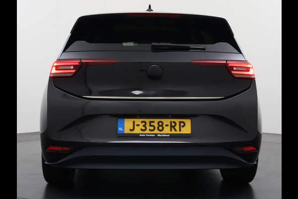 Volkswagen ID.3 First Max 58kWh Soh91% Pano-dak Adap.Cruise Camera Elektr.Sport-Stoel+Verwarmd PDC Apple Carplay Android Ergo Active-Stoel Navi- SOH 91% Lmv Privacy Glas Keyless Advanced Led-Achterlicht dynamisch Matrix Led Origineel Nederlandse Auto Zeer compleet Nieuwprijs €49.176,-