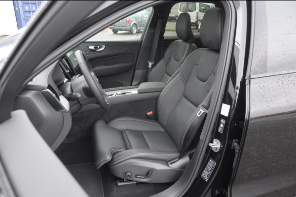 Volvo XC60 T8 455PK Automaat AWD Ultra Black Edition / Luchtvering / stoelmassage - en ventilatie / Adaptieve cruise control / Harman Kardon / BLIS / Panoramadak / Apple carplay / Parkeersensoren met 360 camera / Elektrisch bedienbare achterklep / Elektrisch verstelbare voorstoelen met geheugen / Stoel en stuurwielverwarming / 21” velgen / Getinte ramen vanaf de B-stijl