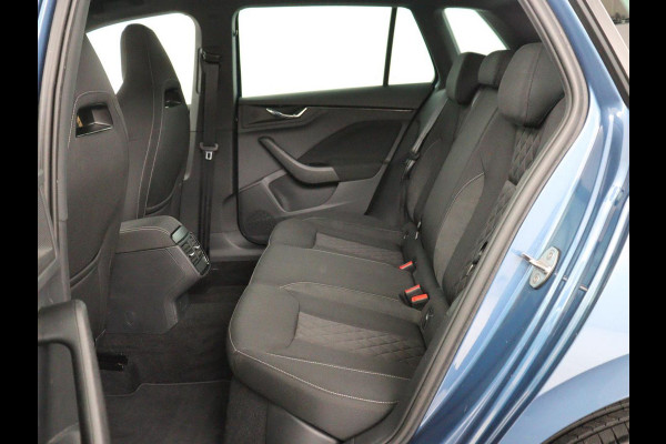 Škoda Kamiq 1.0 TSI Sport | Trekhaak | Sportstoelen | Carplay | Climate control | Parkeerhulp | Cruise control | Full LED | Sportstuur | Bluetooth