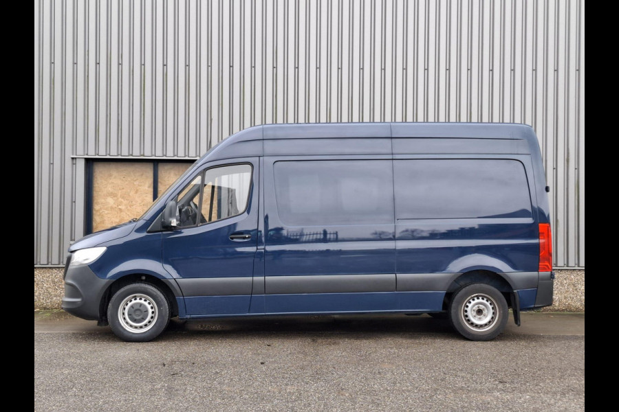 Mercedes-Benz Sprinter 311 CDI GB L2 FWD Functional 3.5T / AIRCO / CAMERA / 3 ZITS / DEALER ONDERHOUDEN / NAVI