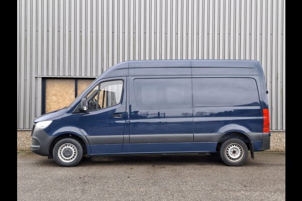 Mercedes-Benz Sprinter 311 CDI GB L2 FWD Functional 3.5T / AIRCO / CAMERA / 3 ZITS / DEALER ONDERHOUDEN / NAVI
