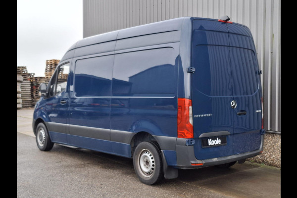 Mercedes-Benz Sprinter 311 CDI GB L2 FWD Functional 3.5T / AIRCO / CAMERA / 3 ZITS / DEALER ONDERHOUDEN / NAVI