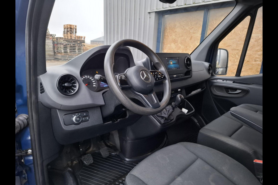 Mercedes-Benz Sprinter 311 CDI GB L2 FWD Functional 3.5T / AIRCO / CAMERA / 3 ZITS / DEALER ONDERHOUDEN / NAVI