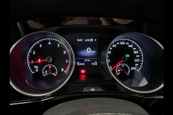 Volkswagen Touran 1.5 TSI DSG Highline | Navigatie | Parkeersensoren | Cruise Control | Blind Spot Assist | Stoelverwarming | ErgoActive stoelen | Climate Control