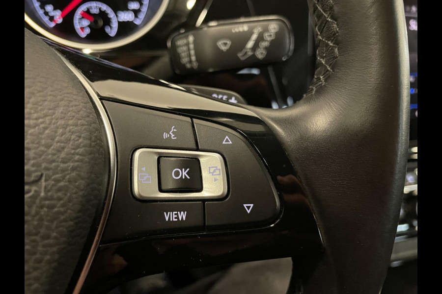 Volkswagen Touran 1.5 TSI DSG Highline | Navigatie | Parkeersensoren | Cruise Control | Blind Spot Assist | Stoelverwarming | ErgoActive stoelen | Climate Control