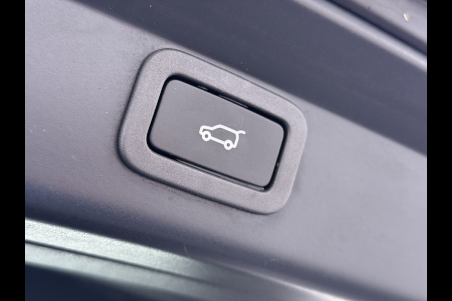 Jaguar I-PACE EV320pk SE 90kWh 3Fase ! Soh 90.5% AWD Leer Meridian™ Hifi Memory Navi Ecc 3D-Surround Camera Adaptive Cruise Business Pack Apple Carplay Android Auto Forward Vieuw+Detection+Guidance Stuur-verwarming Led Origineel Nederlandse Auto Nieuwprijs € 73.000,- Deze kan thuis wél met 11kw/uur laden
