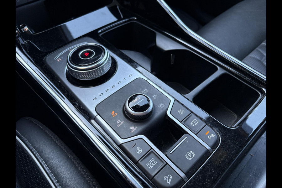 Kia Sorento 1.6 T-GDI Plug-in Hybrid 4WD ExecutiveLine 5p. | VOL! | Panoramadak | Trekhaak | Leder | Adaptieve Cruise| Bose | Winterset |